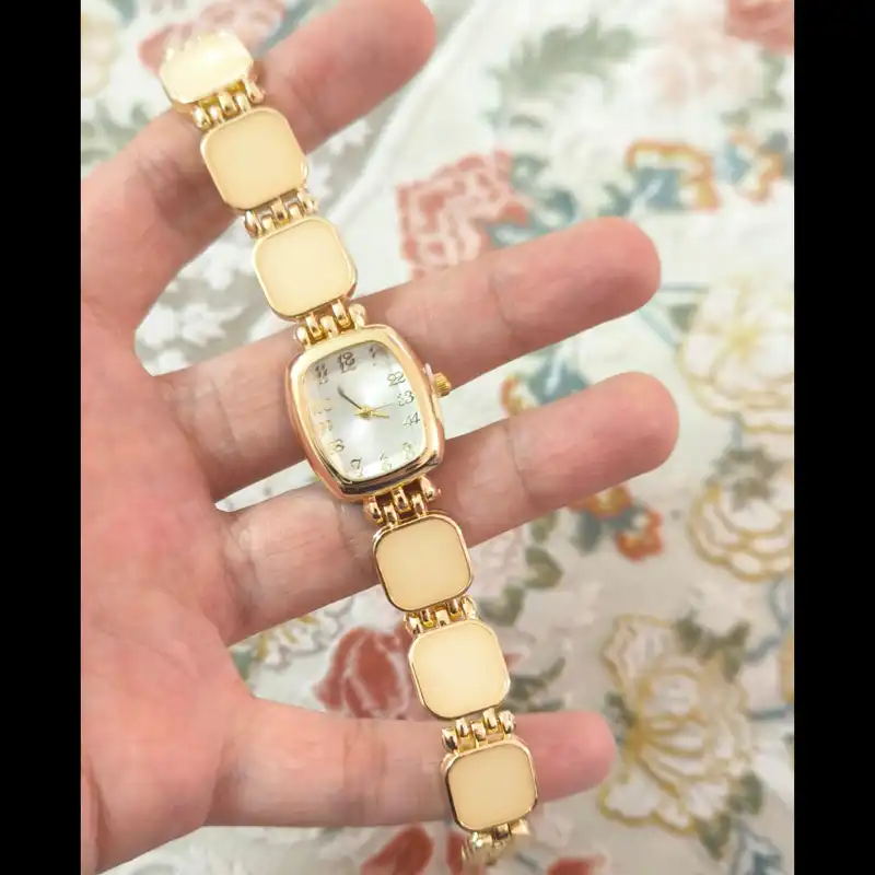 ساعت مچی عقربه ای زنانه مدل فلزی سرامیکی