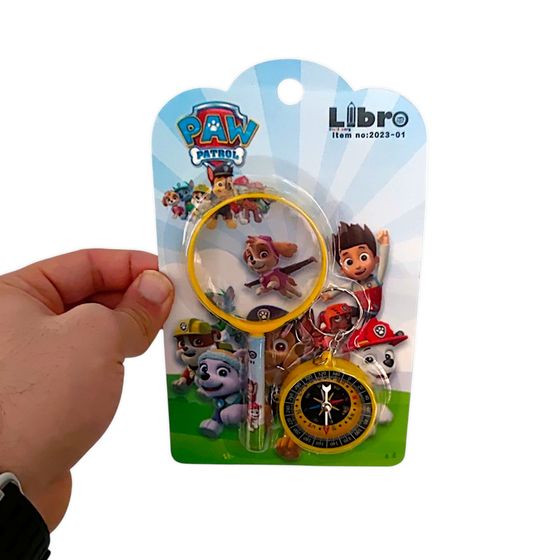 ذره بین مدل سگ های نگهبان به همراه قطب نما