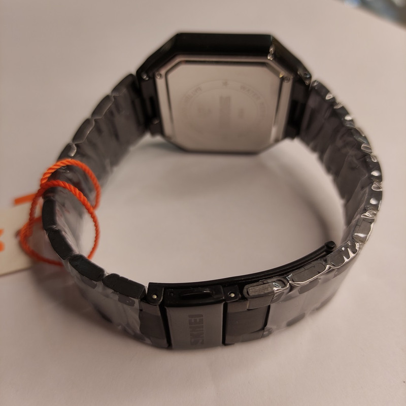 ساعت مچی دیجیتال اسکمی مدل 1696BK