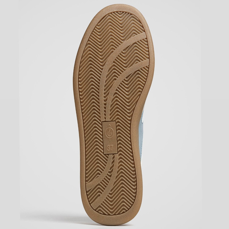 کفش روزمره زنانه استرادیواریوس مدل 2025