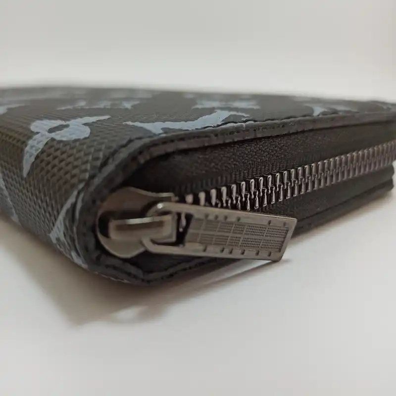 کیف پول زنانه مدل r018