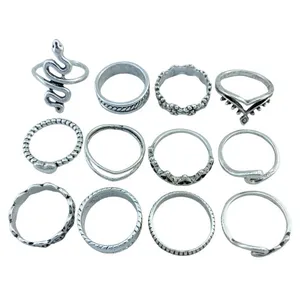 انگشتر زنانه مدل مار کد R4186 مجموعه 12 عددی