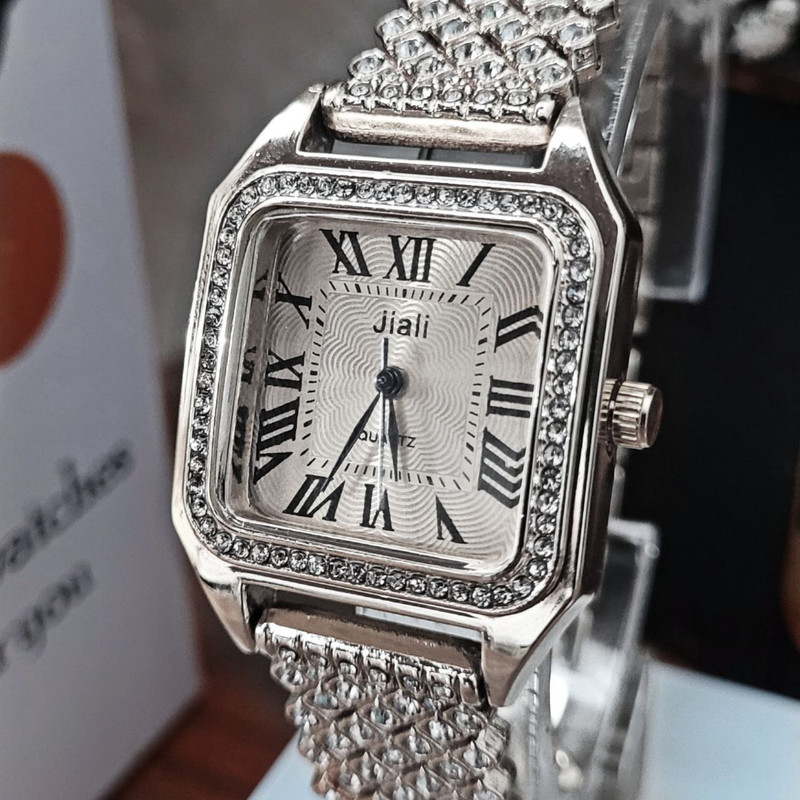 ساعت مچی عقربه ای زنانه مدل یونانی نگینی