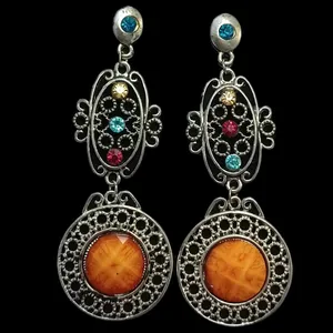 گوشواره زنانه مدل سنتی هندی نگین دار 
