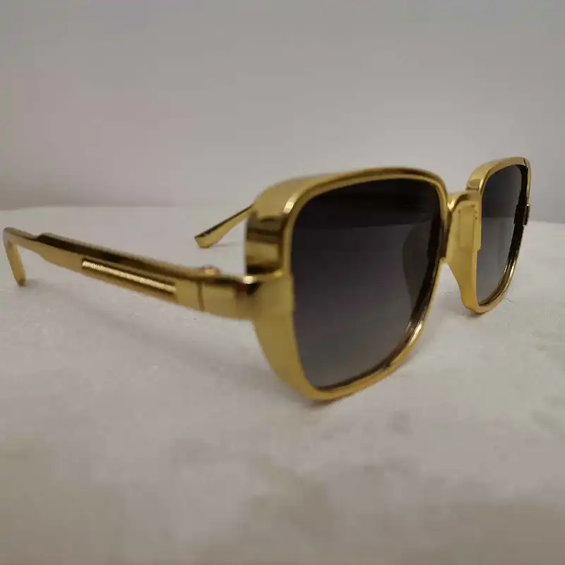 عینک آفتابی مدل 21