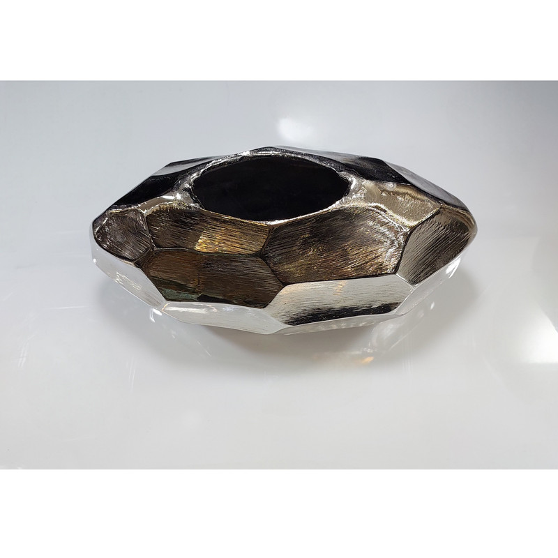 گلدان دکوری مدل آلومینیوم طرح چند ضلعی