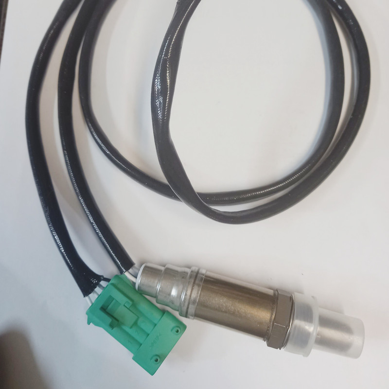 سنسور اکسیژن خودرو مدل ساژم کد ۰۳۳ مناسب برای پژو ۴۰۵