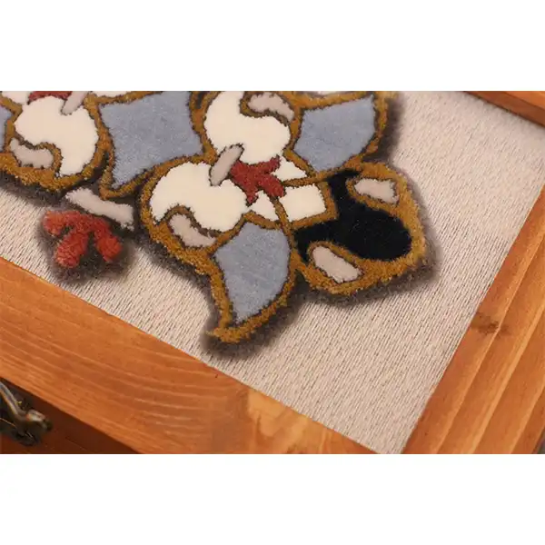 جعبه هدیه طرح فرش ماشینی ارغوان کد 20