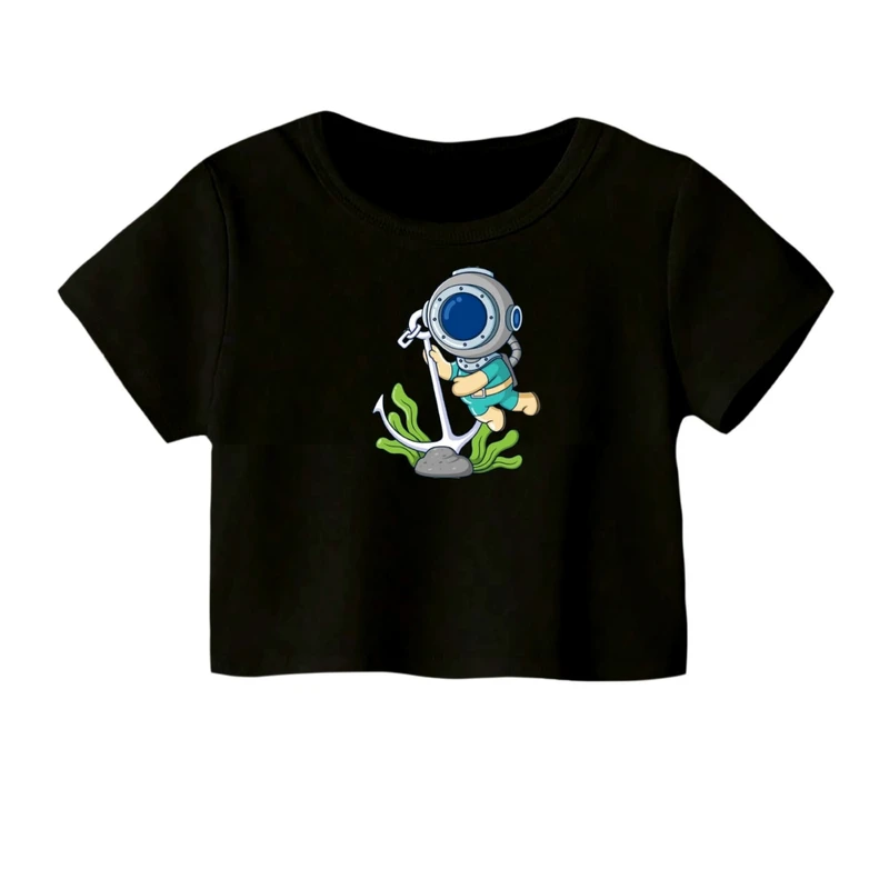 کراپ‌ تی‌شرت آستین کوتاه زنانه مدل آدم فضایی کد 05