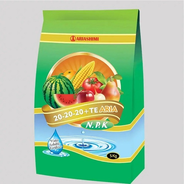کود کامل سه بیست آریا شیمی مدل NPK 20-20-20  وزن 5 کیلوگرم