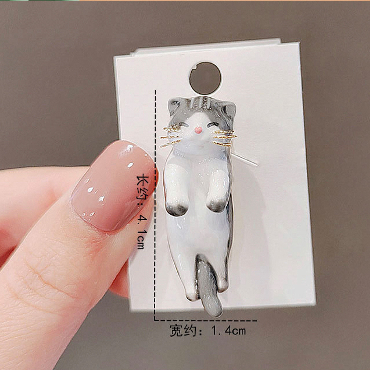 گل سینه زنانه مدل گربه کد 00788 گل سینه زنانه مدل گربه کد 00788