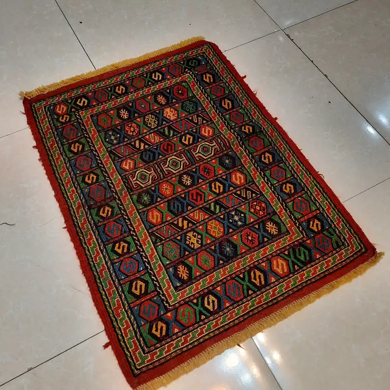 گلیم دستبافت 1 متری مدل کردی