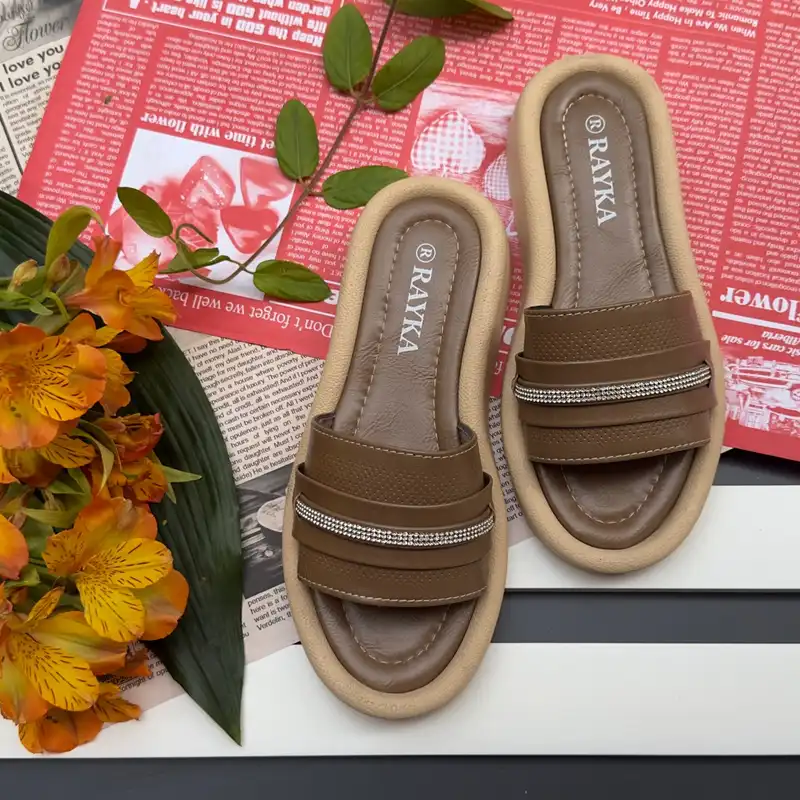 دمپایی زنانه رایکا طب مدل ژاله BR