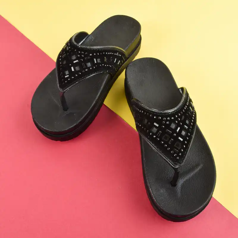 دمپایی لاانگشتی زنانه نیکتا مدل نگین دار BK.2862