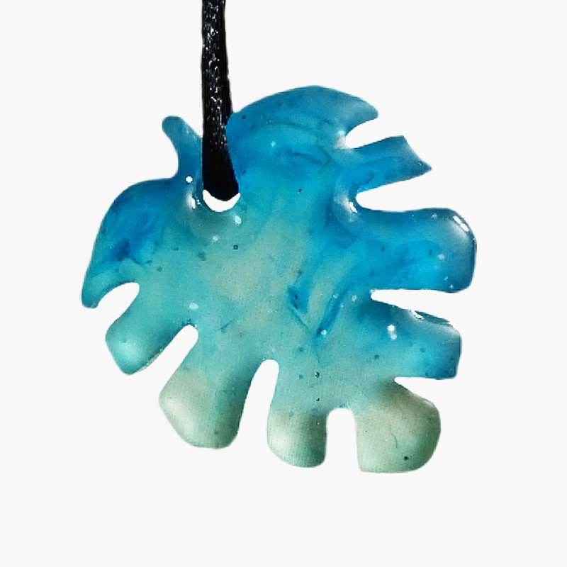 گردنبند دخترانه مدل برگ شب تاب