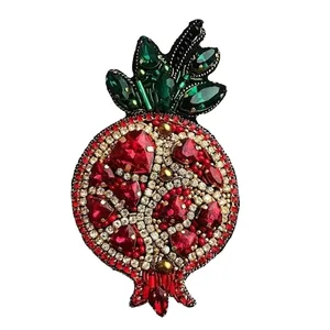 گل سینه زنانه مدل انار D