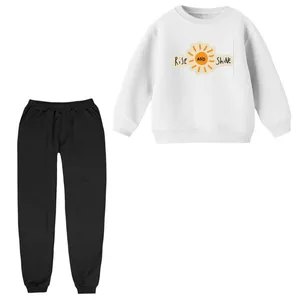 ست سویشرت و شلوار راحتی بچگانه مدل خورشید 