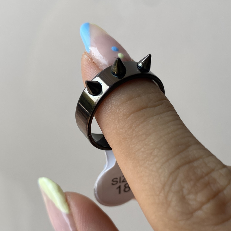 انگشتر زنانه مدل تیغ تیغی انگشتر زنانه مدل تیغ تیغی