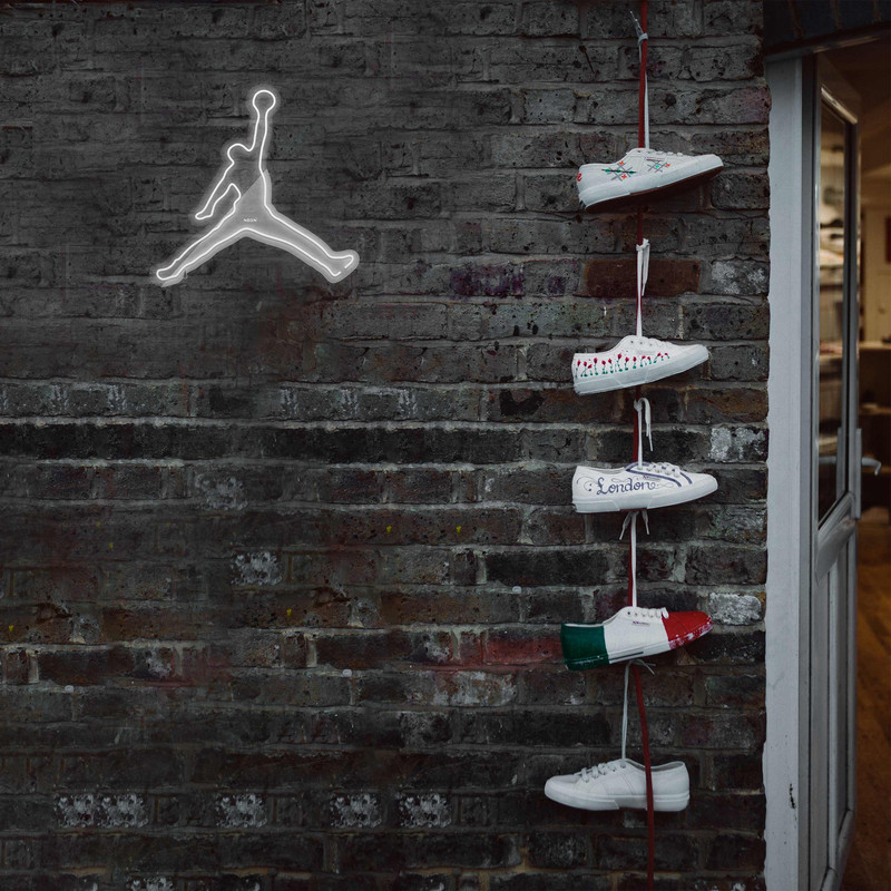 چراغ دیواری نئون دیزاین طرح Jordan_WHT