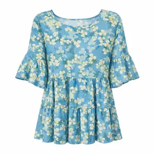 بلوز آستین کوتاه یقه گرد زنانه مدل گلی کد ۷۰