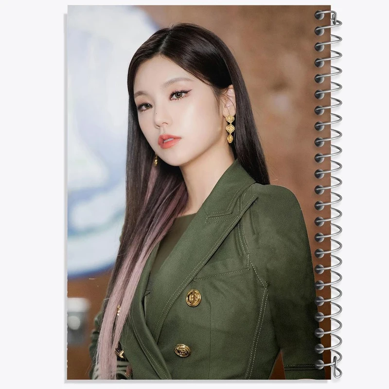 دفتر ژورنال نویسی 50 برگ خندالو مدل نقطه ای طرح یجی گروه ایتزی ITZY کد 20202