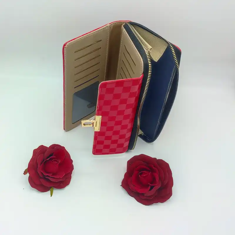 کیف پول زنانه مدل پشت زیپ قفل رادیویی کد 025