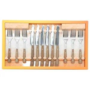 سرویس کارد و چنگال 12 پارچه صنایع دستی زنجان صادقی کد IR-008