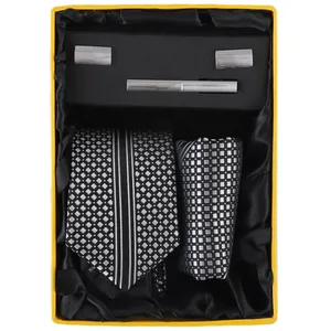 ست کراوات و گیره کراوات و دستمال جیب و دکمه سردست مردانه فرانکو فروزی مدل F-101831