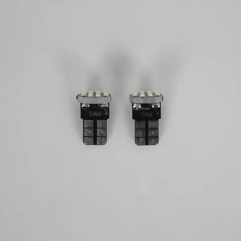 لامپ خودرو سام مدل 10 کد Icy بسته 2 عددی