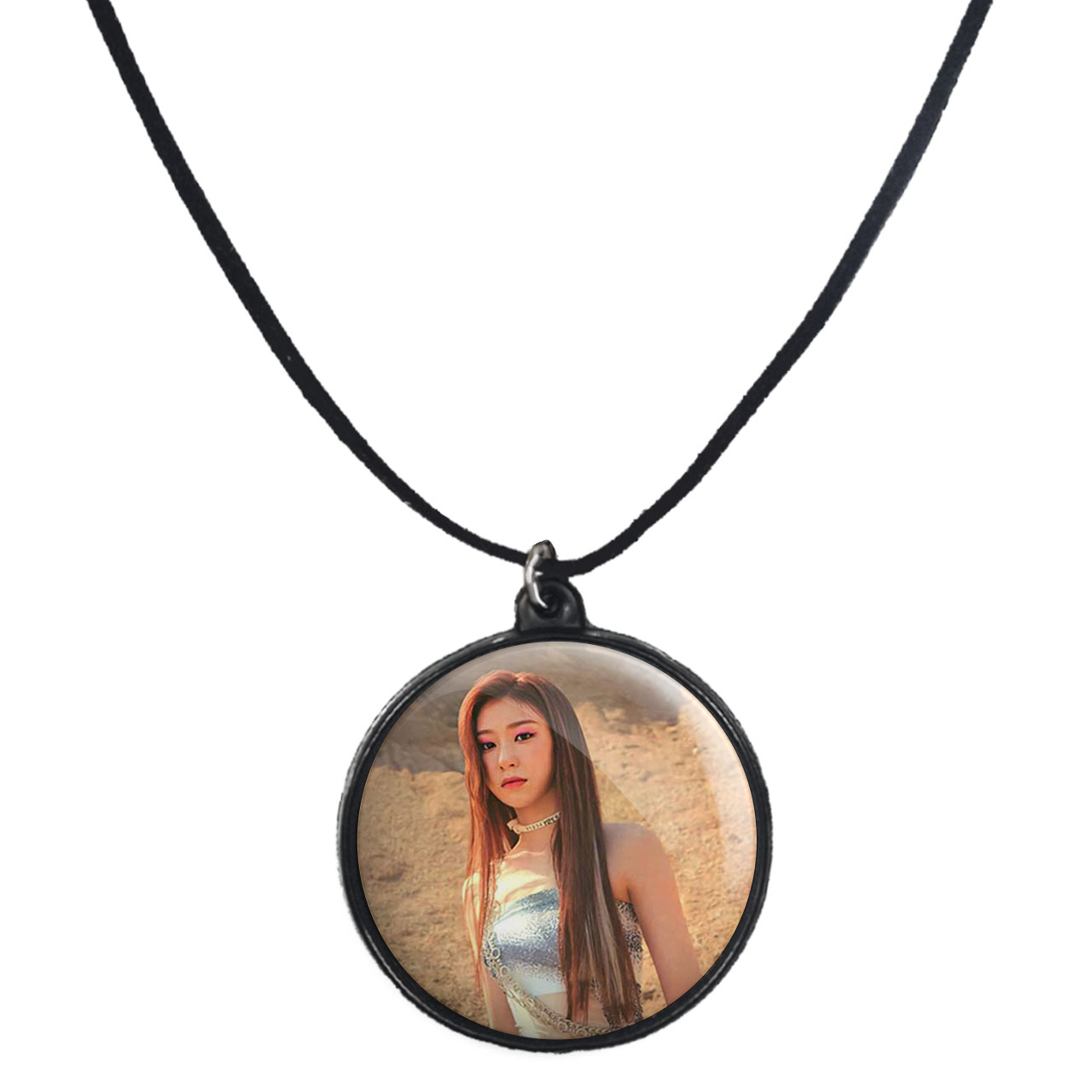 گردنبند پرمانه طرح گروه موسیقی ایتزی کد pmb.13031 مدل دو طرفه