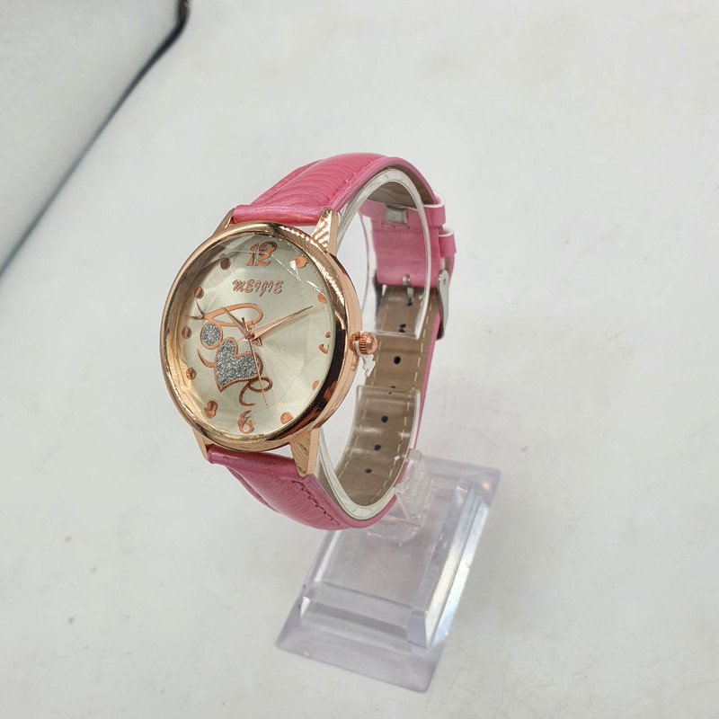 ساعت مچی عقربه ای زنانه مدل PI17