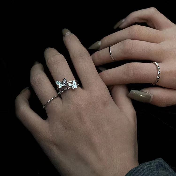 انگشتر دخترانه مدل پروانه بسته 4 عددی انگشتر دخترانه مدل پروانه بسته 4 عددی