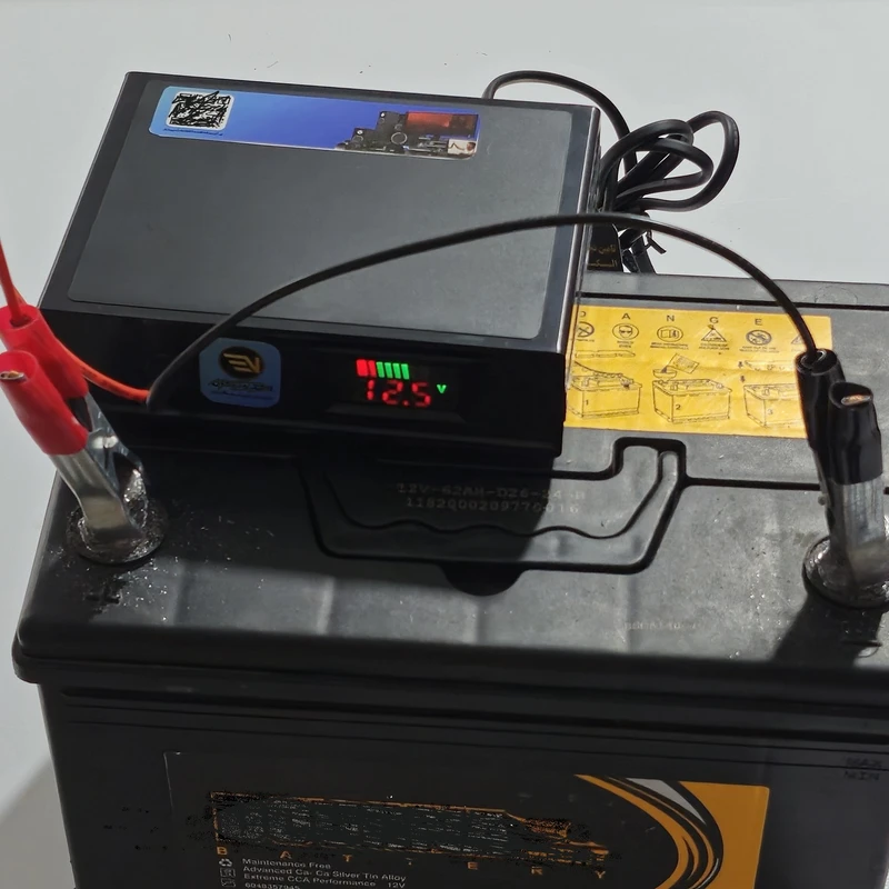 عکس شماره 4 : شارژر باتری خودرو الکترونیکان 12 ولت 6 آمپر مدل elc_0340