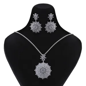    نیم ست نقره زنانه بازرگانی میلادی کد NTR_090