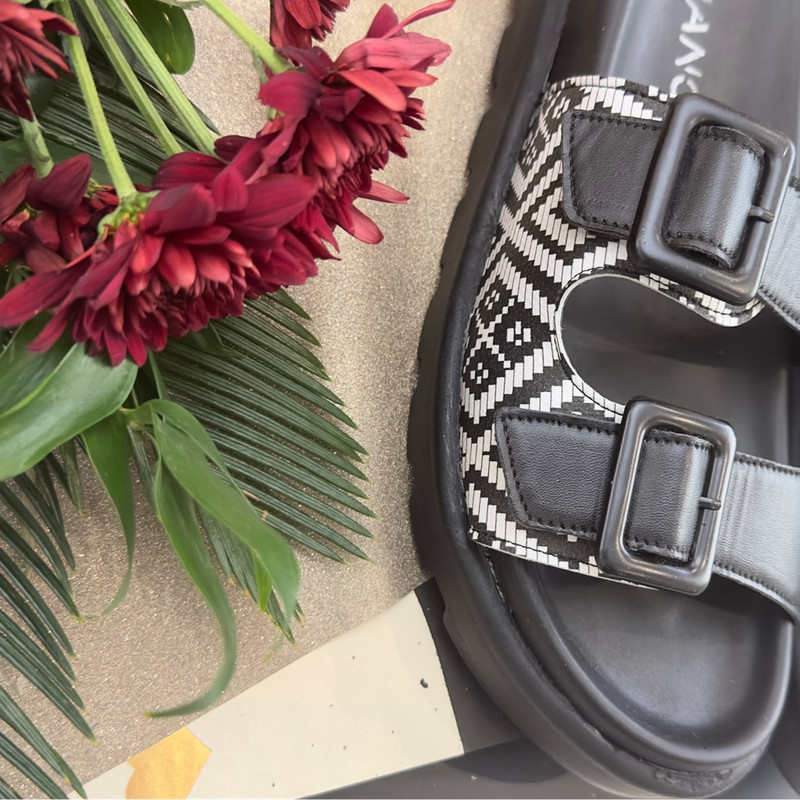 صندل زنانه مدل ملیکا کدWH-702