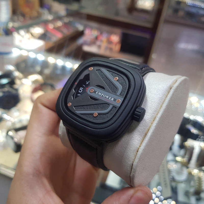 ساعت مچی عقربهای مردانه امپاور مدل سون فرایدی کد 01 ساعت مچی عقربهای مردانه امپاور مدل سون فرایدی کد 01