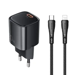 شارژر دیواری 20 وات مک دودو مدل CH-4693 به همراه کابل لایتنینگ