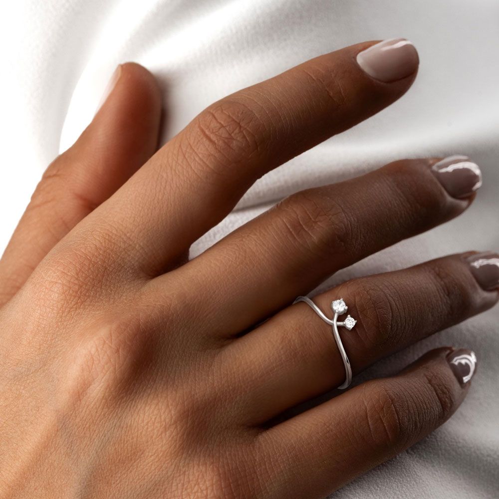 انگشتر طلا 18 عیار زنانه ماوی گالری مدل دو نگین ریز و درشت س - - 3