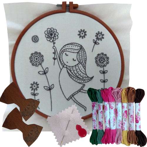 بسته گلدوزی طرح دخترک در باد مجموعه ۱۴ عددی