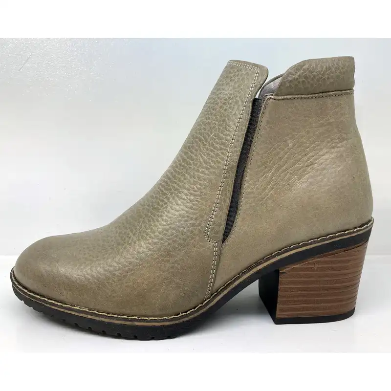 نیم بوت زنانه سرزمین چرم مدل 145219