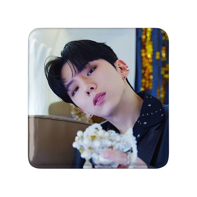 مگنت خندالو طرح کیهیون گروه مانستا اکس MONSTA X  مدل مربعی کد 21154