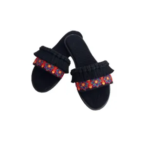 صندل دست‌دوز زنانه مدل مکرومه