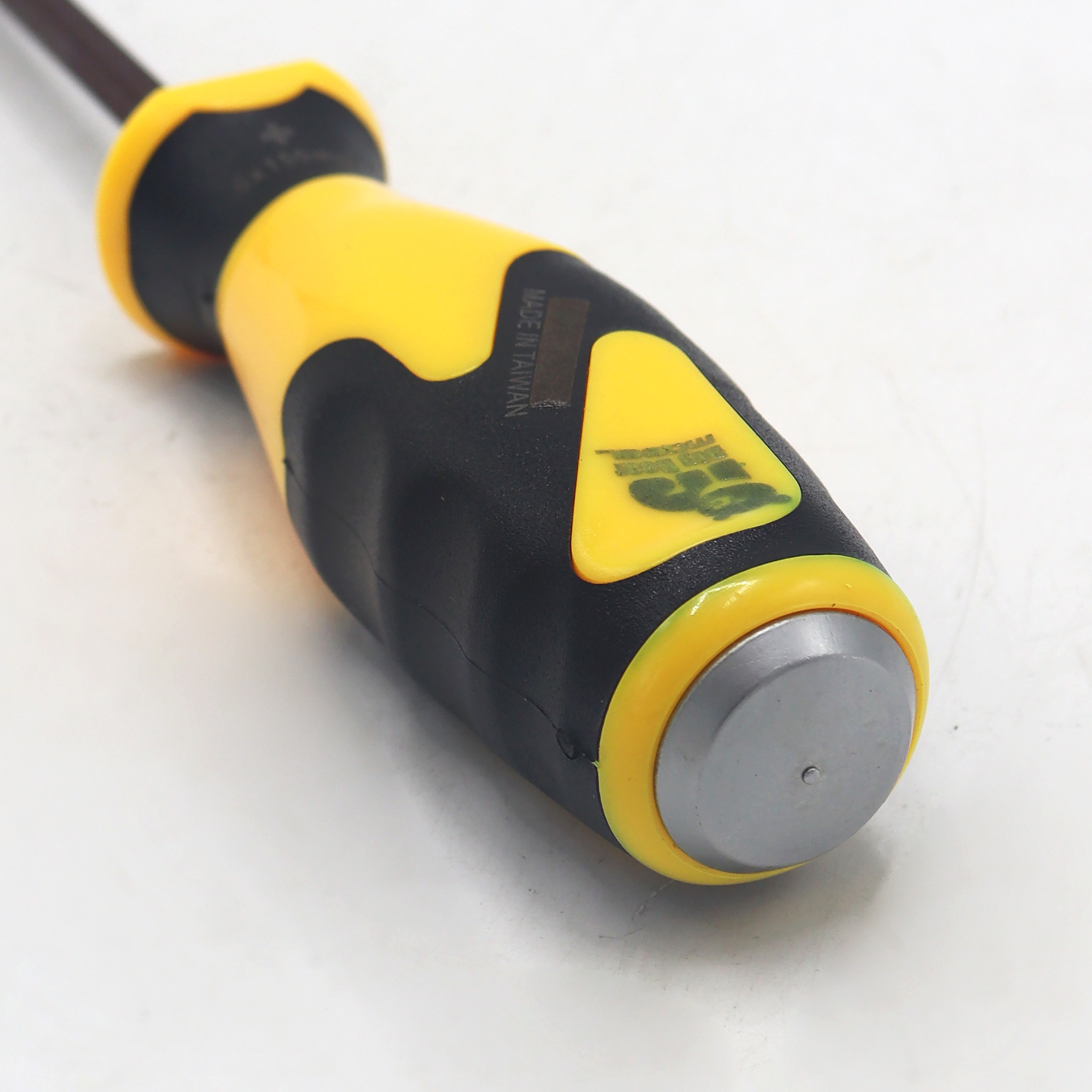 پیچ گوشتی چهار سو ضربه خور مدل بیگ بر کد YP-TAIWANI-04 پیچ گوشتی چهار سو ضربه خور مدل بیگ بر کد YP-TAIWANI-04