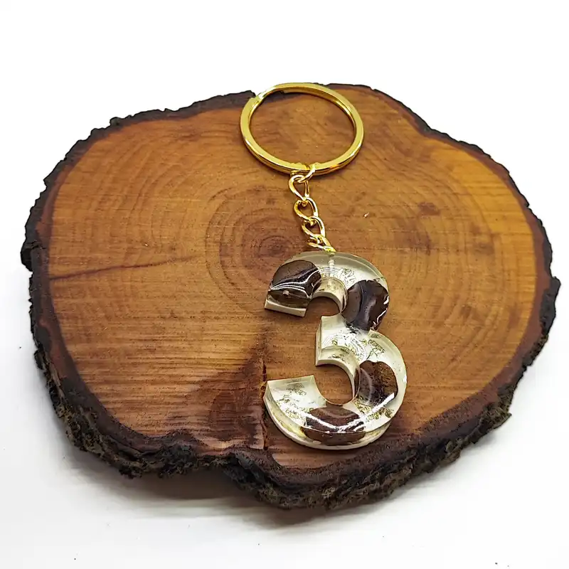 جاکلیدی رزینی مدل اعداد انگلیسی شماره 3 طرح قهوه