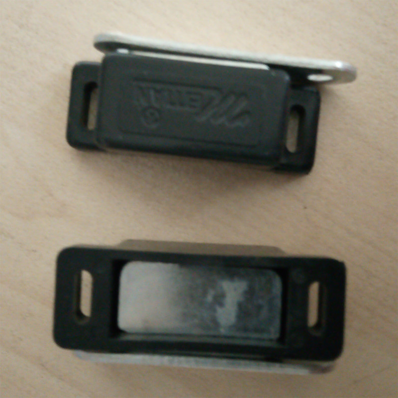 مگنت کابینت میتیان کد 06 بسته 6 عددی