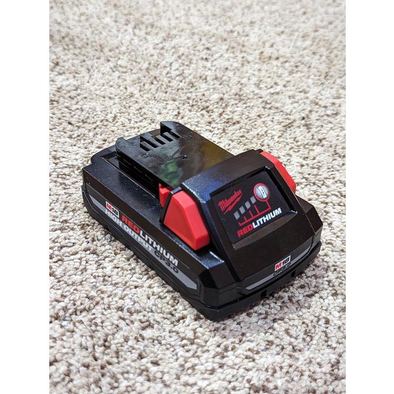 باتری 3 امپر 18 ولت میلواکی مدل 1835-11-48