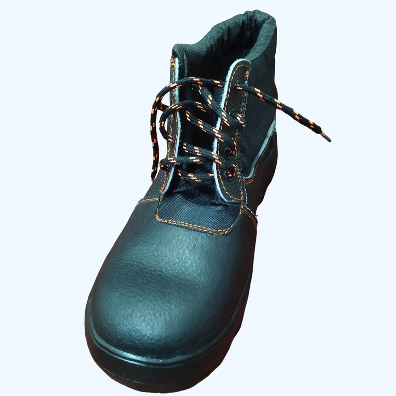 کفش ایمنی نادر مدل فولاد کد NA-4-2 کفش ایمنی نادر مدل فولاد کد NA-4-2