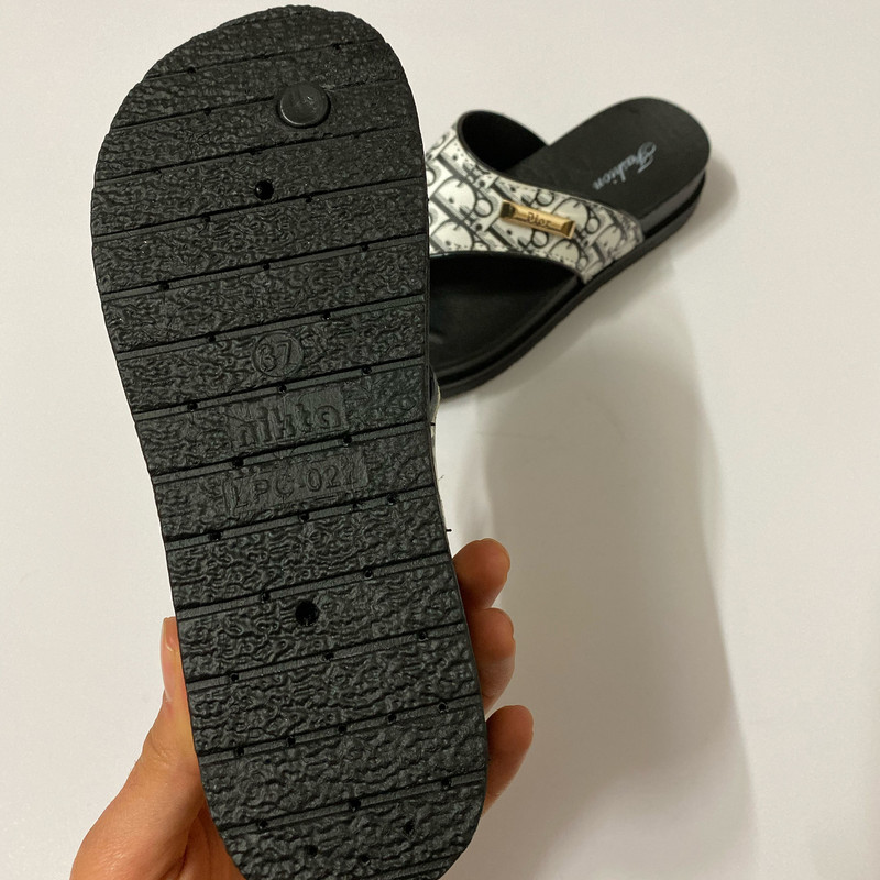 دمپایی لاانگشتی زنانه نیکتا مدل P1-WH