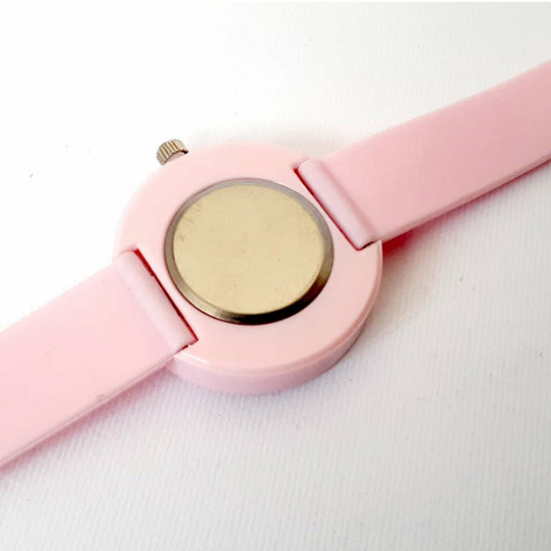 ساعت مچی عقربه ای  بچگانه مدل GN02