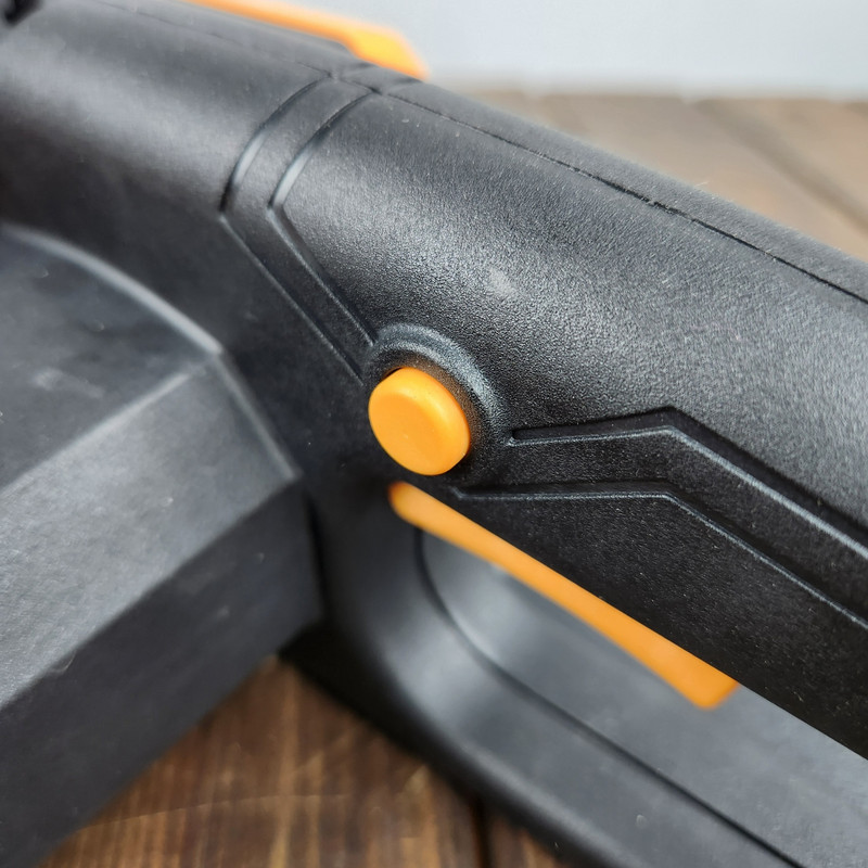 اره زنجیری برقی صنعتی اینتیمکث کد 10070 اره زنجیری برقی صنعتی اینتیمکث کد 10070